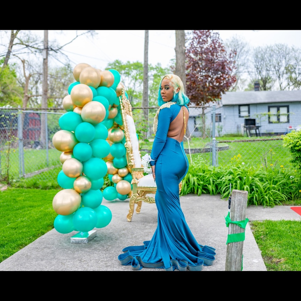 PROM DRESS